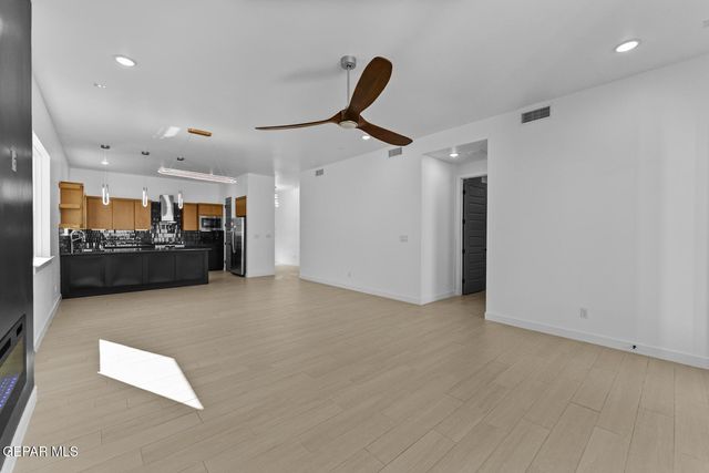 13949 Lorenz Avenue, El Paso, TX 79928