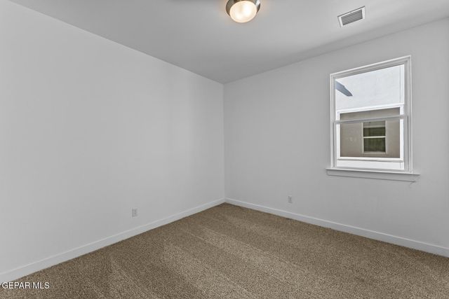 13949 Lorenz Avenue, El Paso, TX 79928