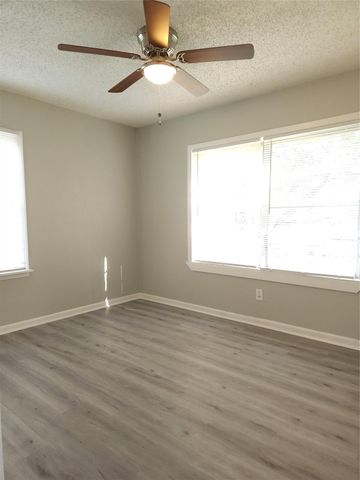 6301 Anderson Street, Texas City, TX 77591