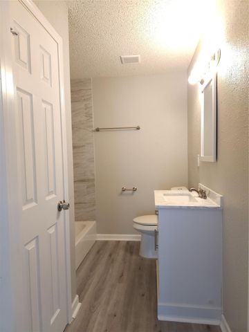 6301 Anderson Street, Texas City, TX 77591