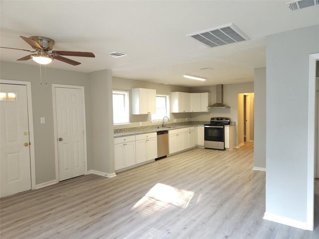6301 Anderson Street, Texas City, TX 77591