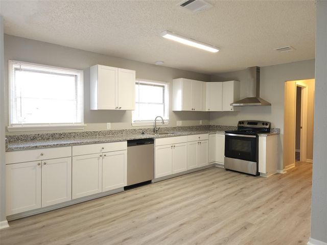 6301 Anderson Street, Texas City, TX 77591