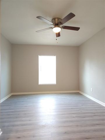 6301 Anderson Street, Texas City, TX 77591