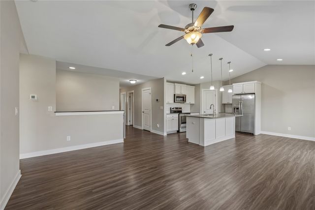3011 NW 28th Street NW, Ankeny, IA 50023