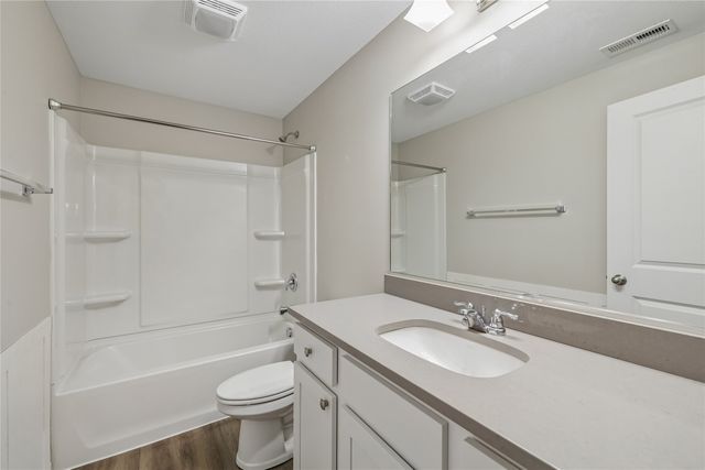 3011 NW 28th Street NW, Ankeny, IA 50023