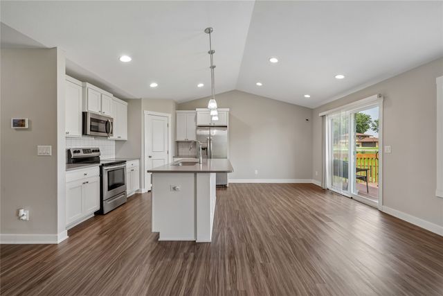 3011 NW 28th Street NW, Ankeny, IA 50023