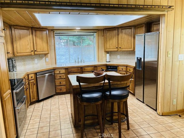 264 Fairway, Lake Arrowhead, CA 92352