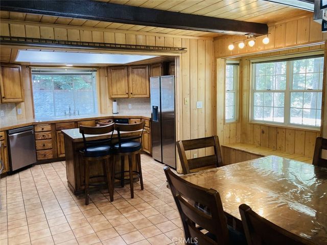 264 Fairway, Lake Arrowhead, CA 92352