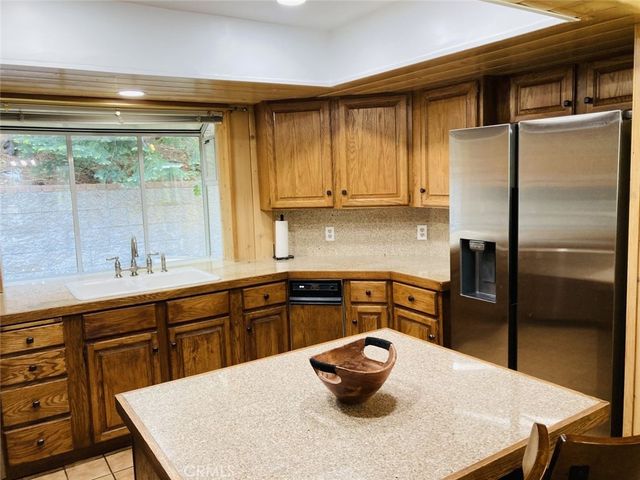 264 Fairway, Lake Arrowhead, CA 92352