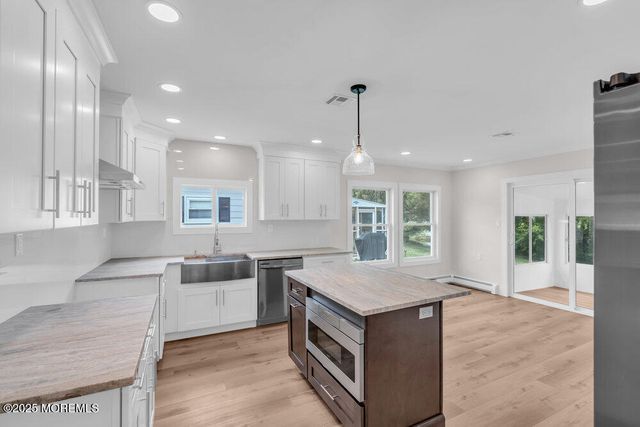 324 Barbados Drive N, Toms River, NJ 08757