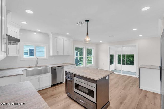 324 Barbados Drive N, Toms River, NJ 08757