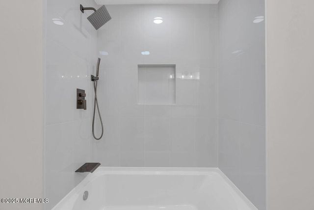 324 Barbados Drive N, Toms River, NJ 08757