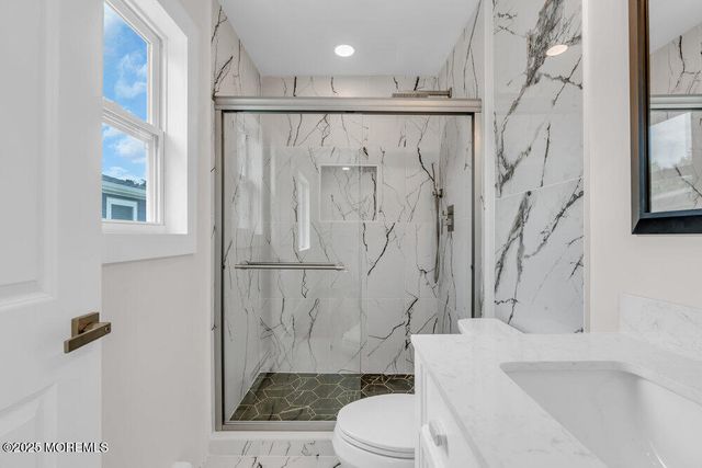 324 Barbados Drive N, Toms River, NJ 08757