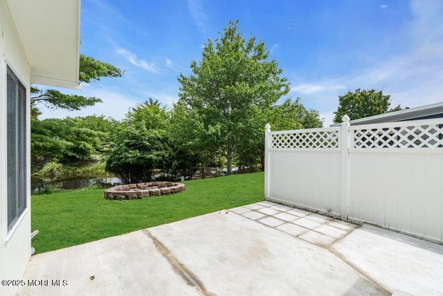 324 Barbados Drive N, Toms River, NJ 08757