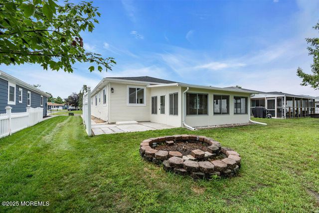 324 Barbados Drive N, Toms River, NJ 08757