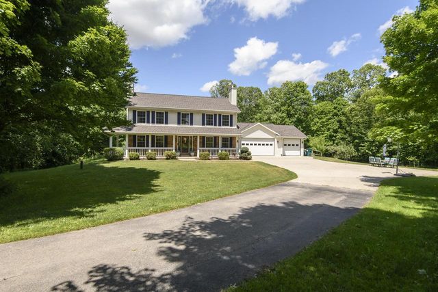 5674 Deer Wood LANE, Campbellsport, WI 53010