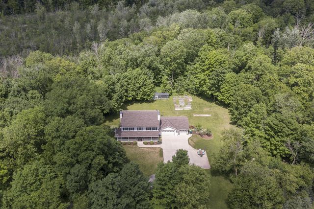 5674 Deer Wood LANE, Campbellsport, WI 53010