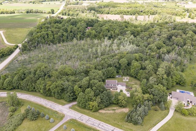 5674 Deer Wood LANE, Campbellsport, WI 53010