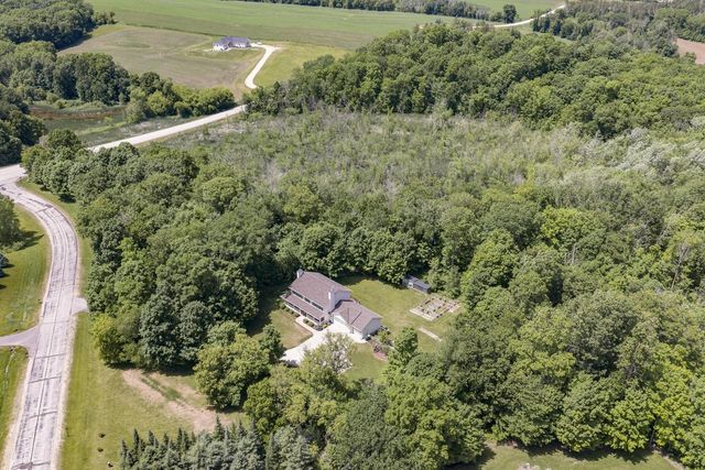 5674 Deer Wood LANE, Campbellsport, WI 53010