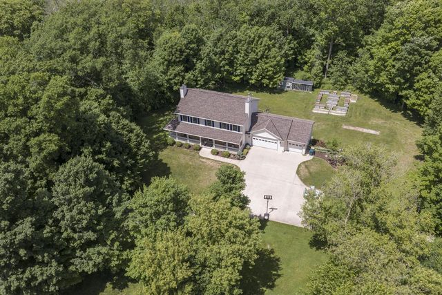 5674 Deer Wood LANE, Campbellsport, WI 53010