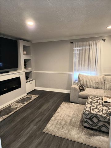 3110 Salinas Way, Miramar, FL 33025