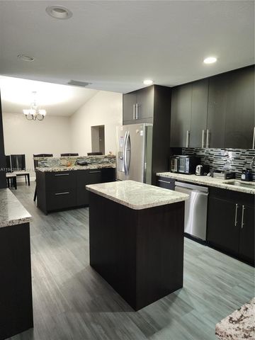 3110 Salinas Way, Miramar, FL 33025