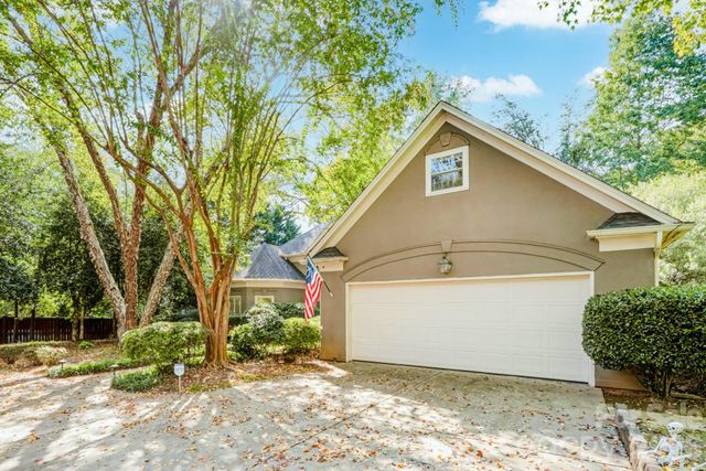 7201 Charter Brook Drive, Charlotte, NC 28270