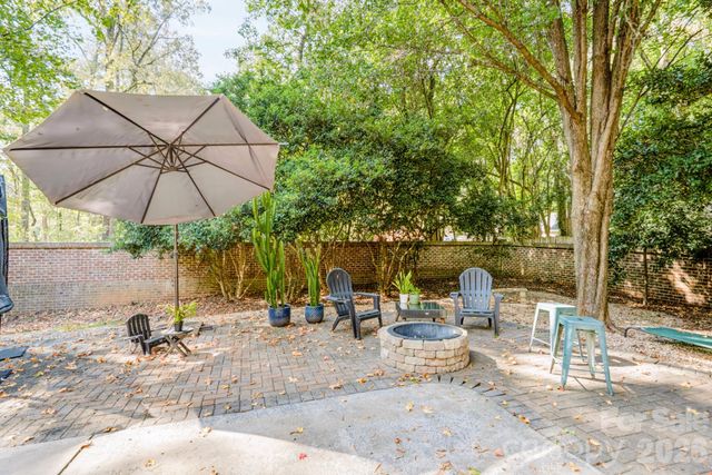 7201 Charter Brook Drive, Charlotte, NC 28270