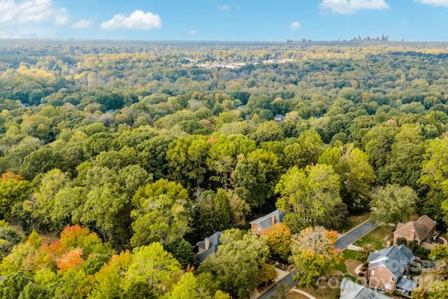 7201 Charter Brook Drive, Charlotte, NC 28270
