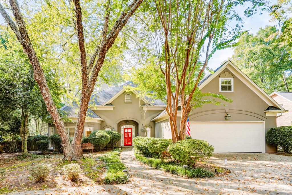 7201 Charter Brook Drive, Charlotte, NC 28270