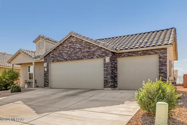 8342 S Clara Roberts Way, Vail, AZ 85641