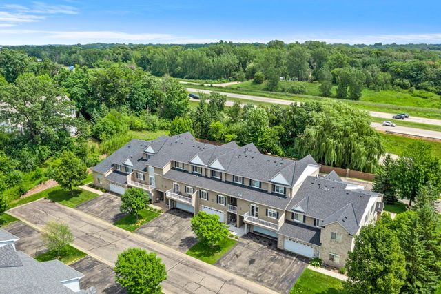 18241 Kerrville Trail 209, Lakeville, MN 55044