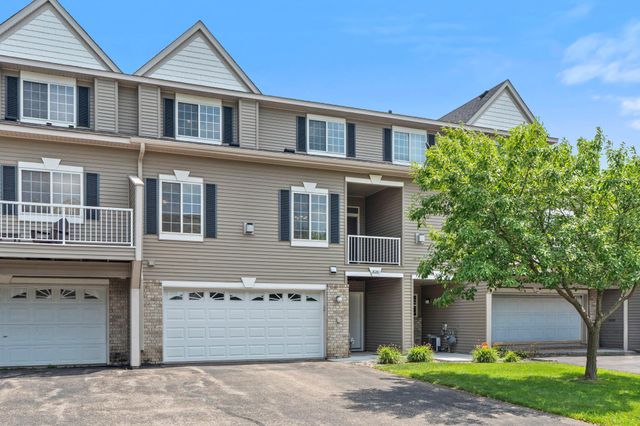 18241 Kerrville Trail 209, Lakeville, MN 55044