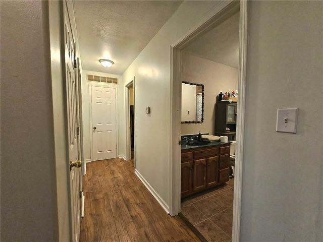 11962 Sunset Road, Excelsior Springs, MO 64024