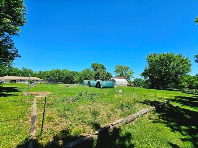 11962 Sunset Road, Excelsior Springs, MO 64024