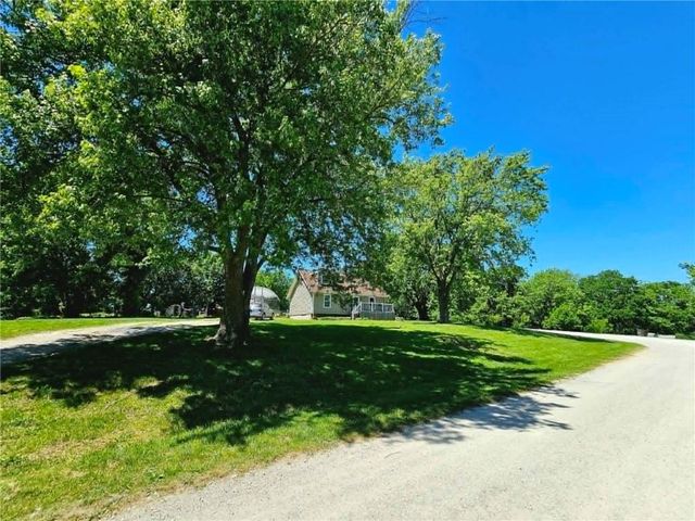 11962 Sunset Road, Excelsior Springs, MO 64024