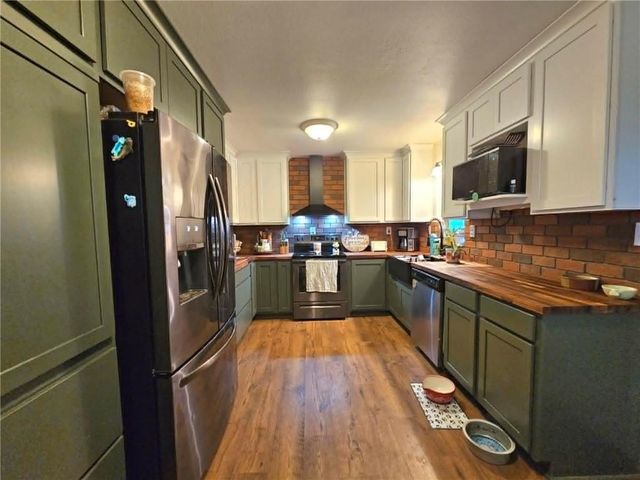 11962 Sunset Road, Excelsior Springs, MO 64024