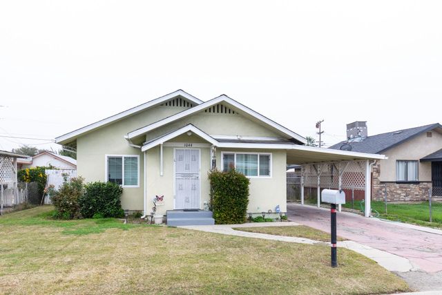 1044 S Hope Avenue, Reedley, CA 93654
