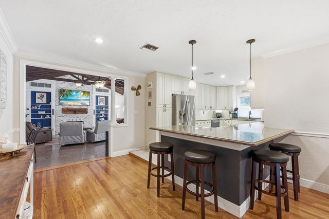 831 N Lakeside Drive, Lake Worth Beach, FL 33460