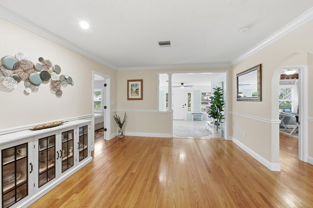 831 N Lakeside Drive, Lake Worth Beach, FL 33460
