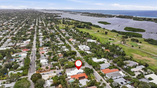 831 N Lakeside Drive, Lake Worth Beach, FL 33460