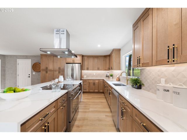 27672 Sw LEPLEY Ln, Hillsboro, OR 97123