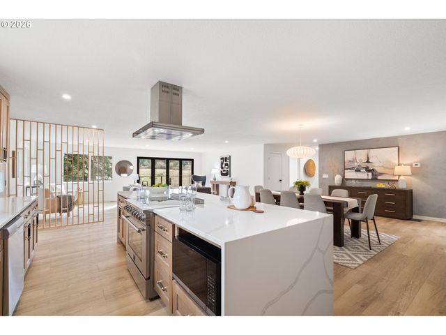 27672 Sw LEPLEY Ln, Hillsboro, OR 97123