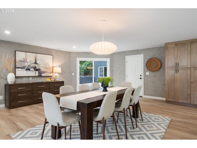 27672 Sw LEPLEY Ln, Hillsboro, OR 97123