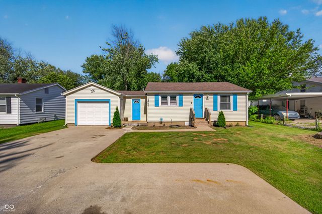 221 Della Road, Columbus, IN 47203