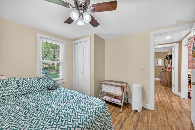 221 Della Road, Columbus, IN 47203