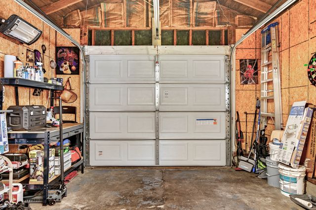 221 Della Road, Columbus, IN 47203