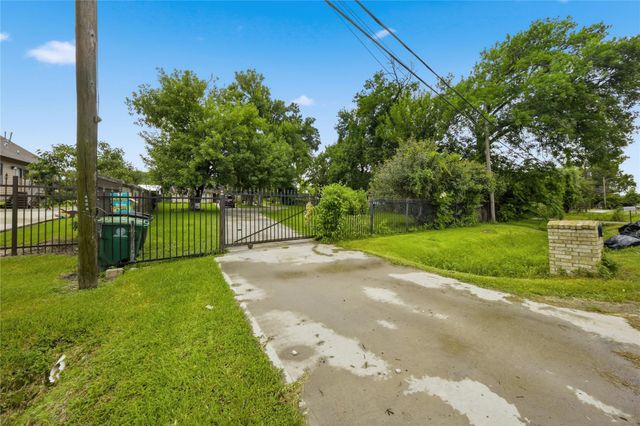 4606 Terrell Street, Houston, TX 77093