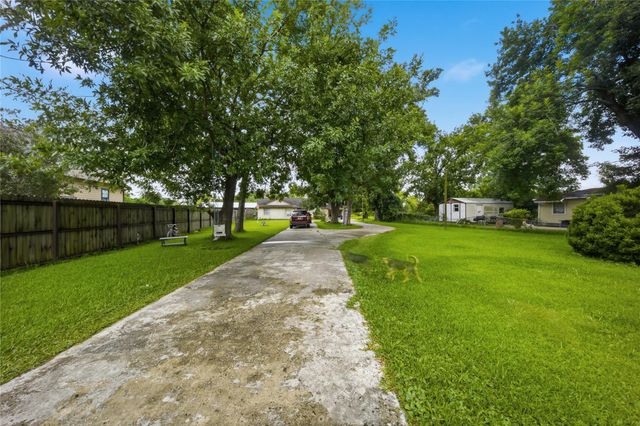 4606 Terrell Street, Houston, TX 77093