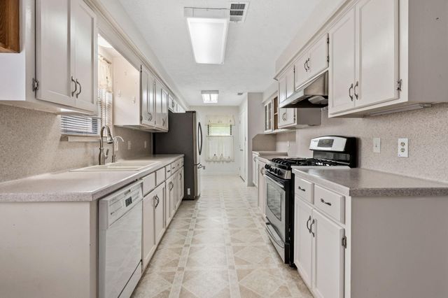 12902 Maxim Drive, Houston, TX 77065